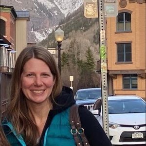 Meet your Posher, Jennifer